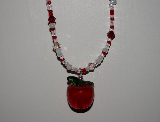 Appleberry necklace
